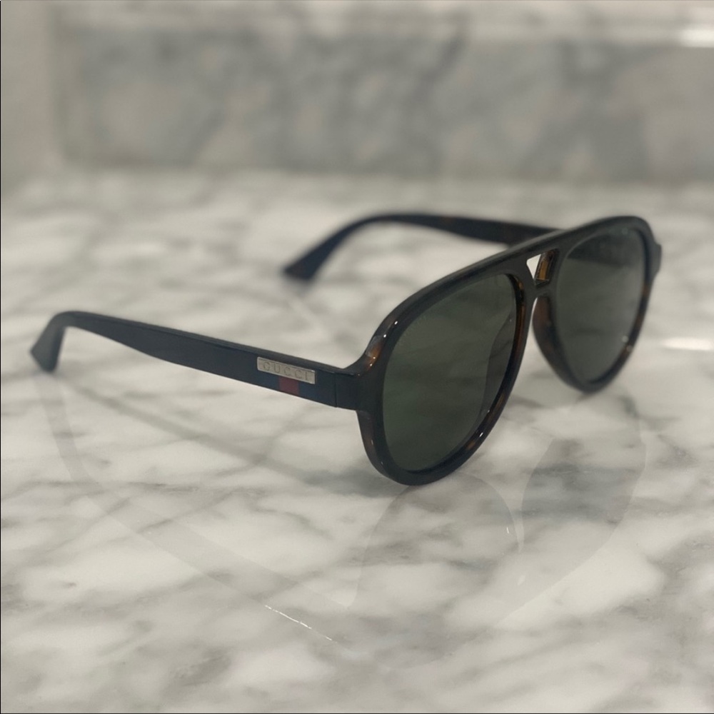 AUTHENTIC GUCCI AVAITORS BRAND NEW